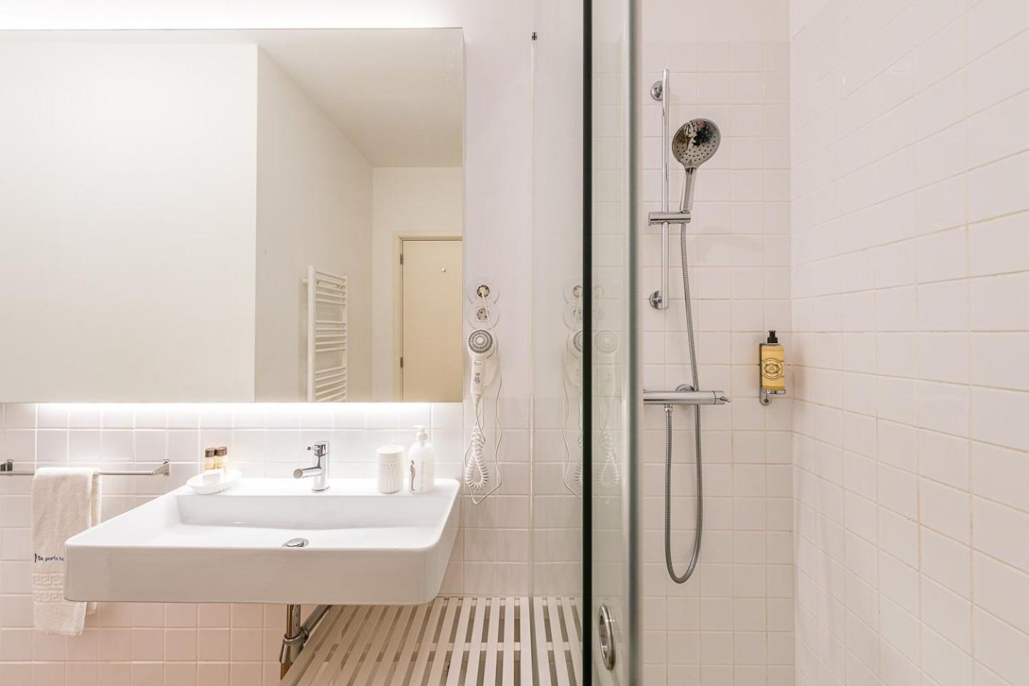 Guestready - Cedofeita Pool Suites Porto Kültér fotó