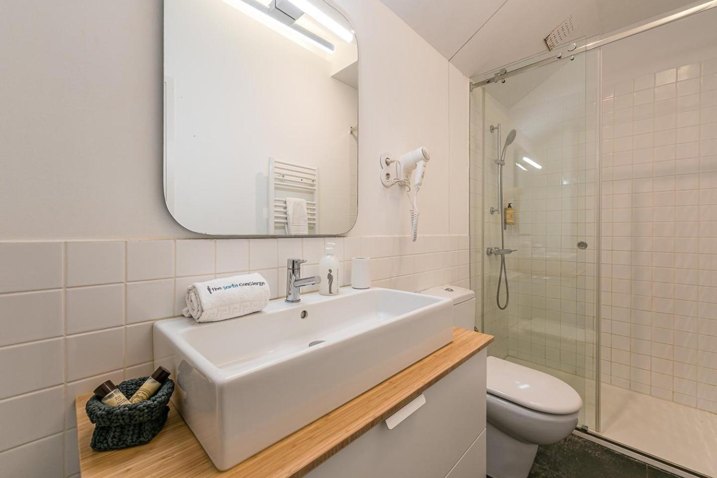 Guestready - Cedofeita Pool Suites Porto Kültér fotó