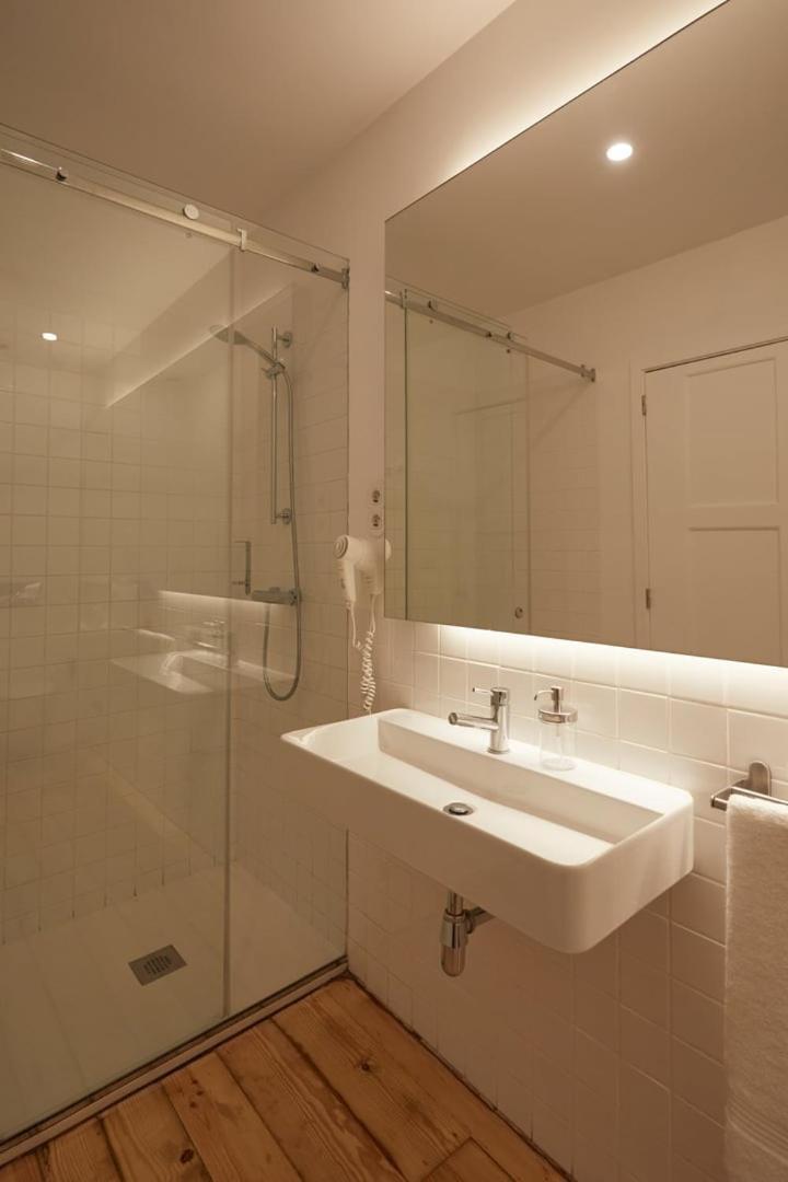 Guestready - Cedofeita Pool Suites Porto Kültér fotó